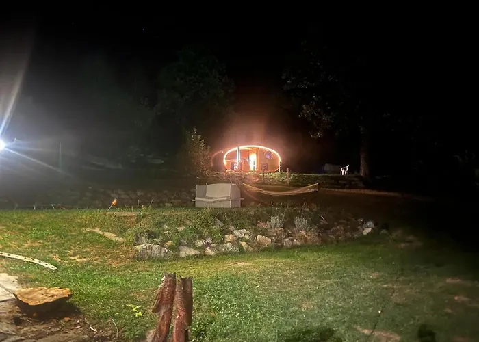 Ca-jo Nocleg ze śniadaniem 3*